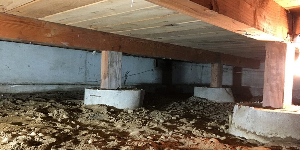 Crawl Space under house with dirt